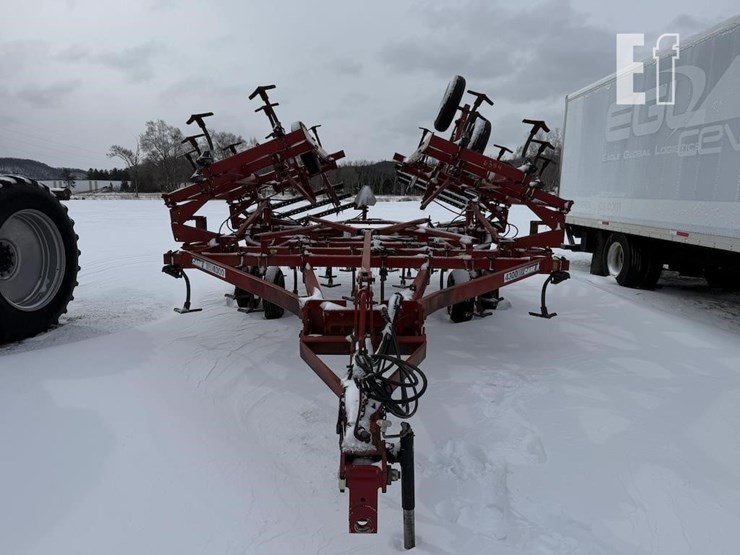 case-ih-4300-image-2