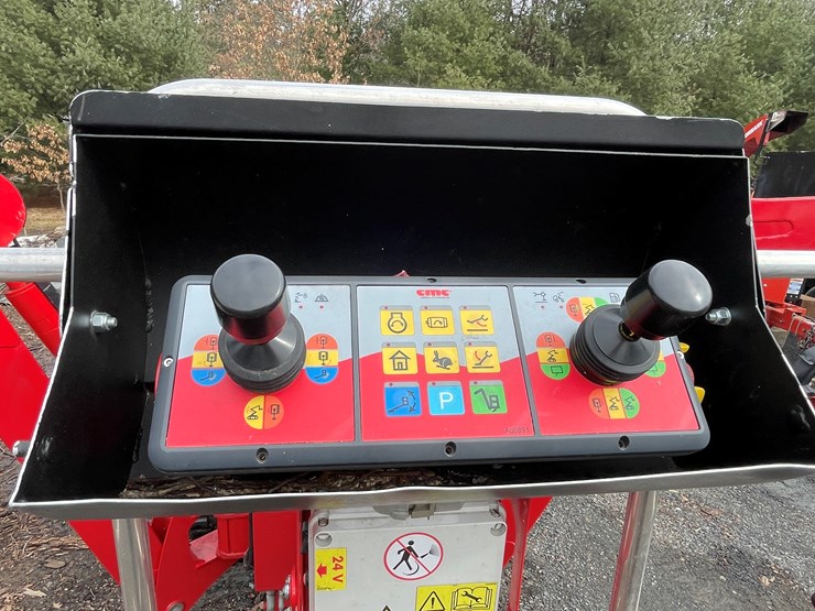 #1000-•-2024-cmc-90hd+-lift-(fall-creek,-wi)-image-15