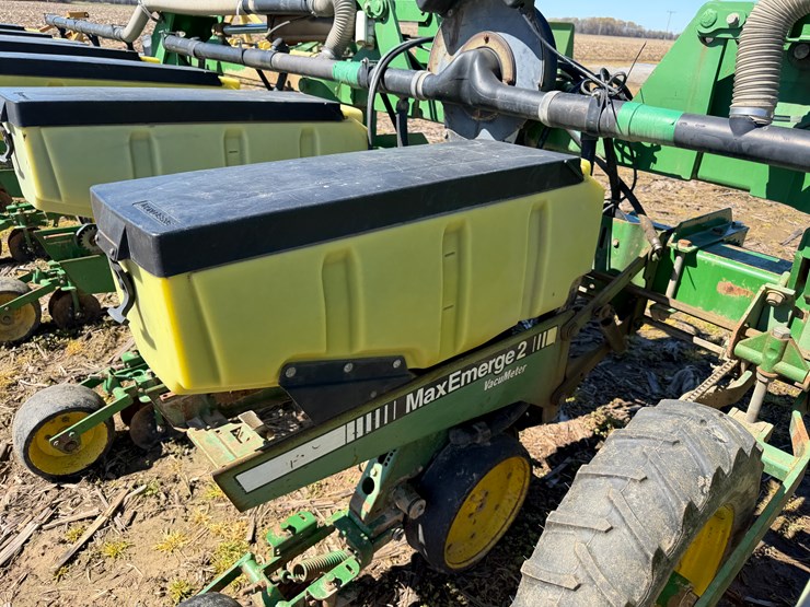 john-deere-1720-image-41