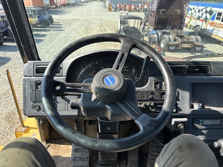 2008-komatsu-hm400-2-image-33