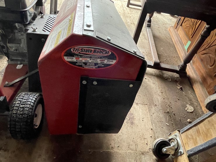 #2001-•-bed-edger-image-14