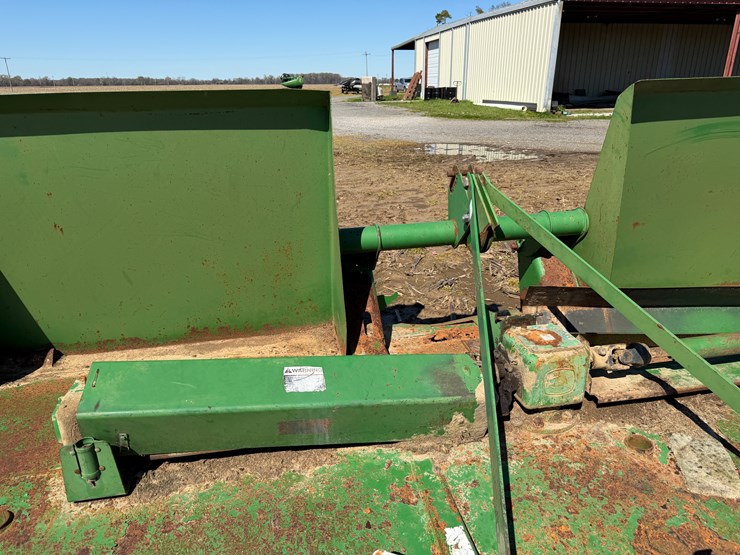 john-deere-14-image-8