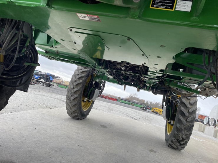 2018-john-deere-r4045-image-47