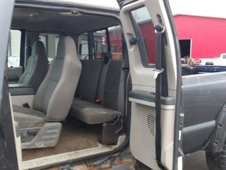 2010-ford-f250-xlt-image-48