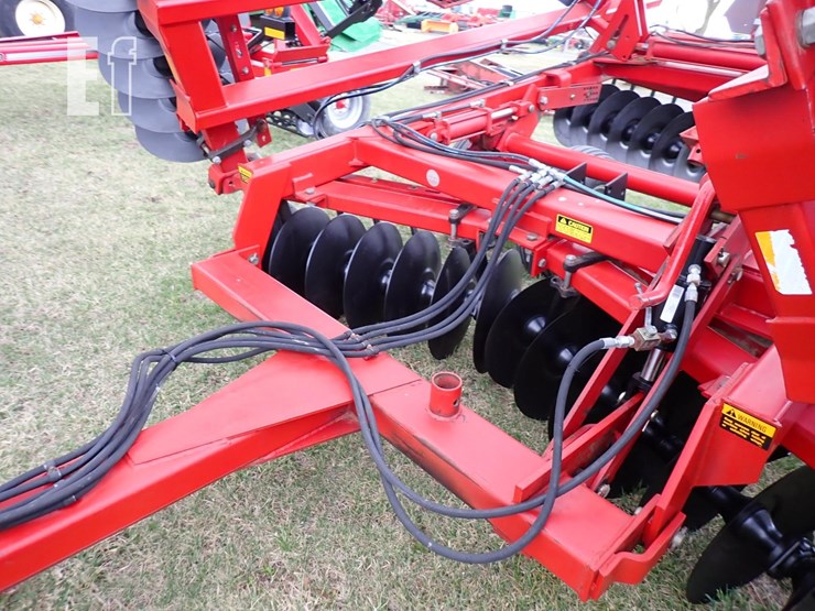 case-ih-3950-image-14