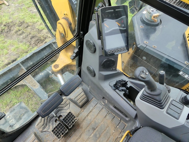 caterpillar-306-cr-image-15