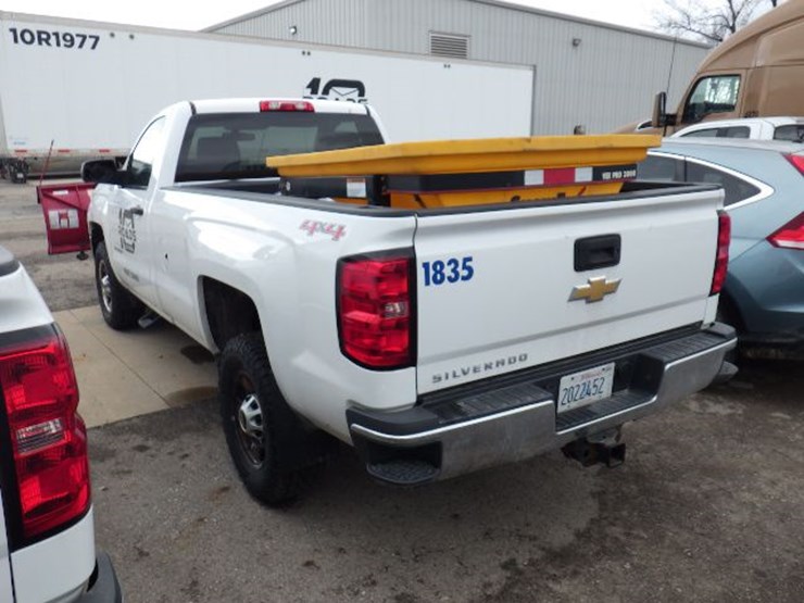 2015-chevrolet-silverado-2500-image-7