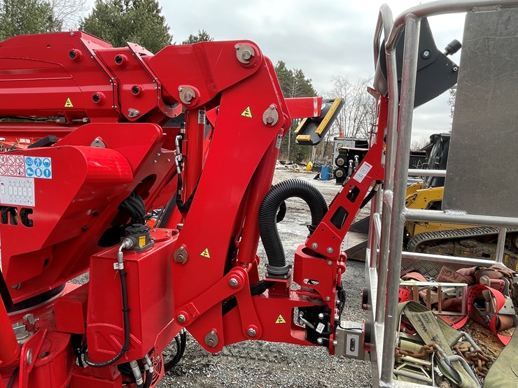 #1000-•-2024-cmc-90hd+-lift-(fall-creek,-wi)-image-19