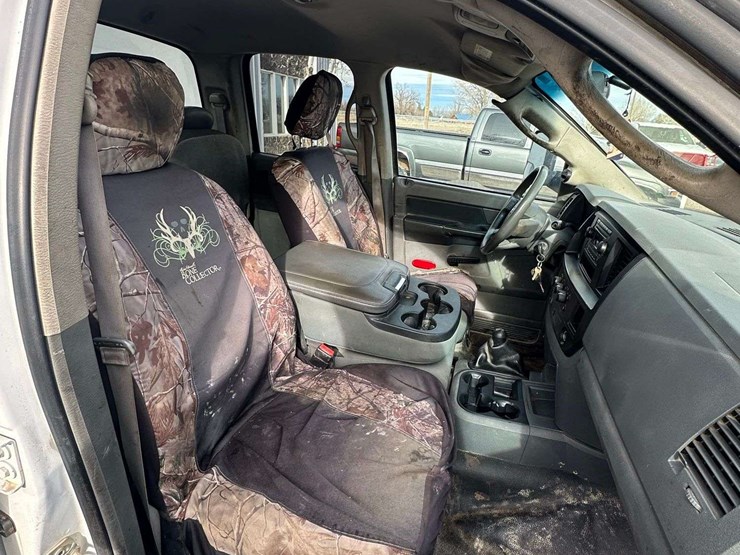 2010-dodge-ram-4500-image-32