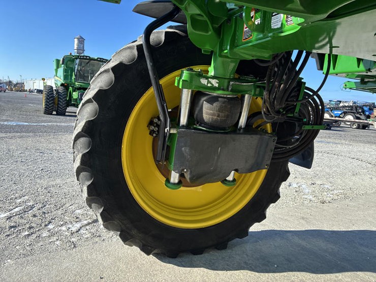 2022-john-deere-410r-image-57