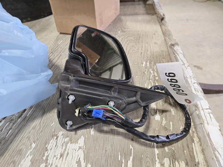 2004-chevrolet-2500hd-image-2