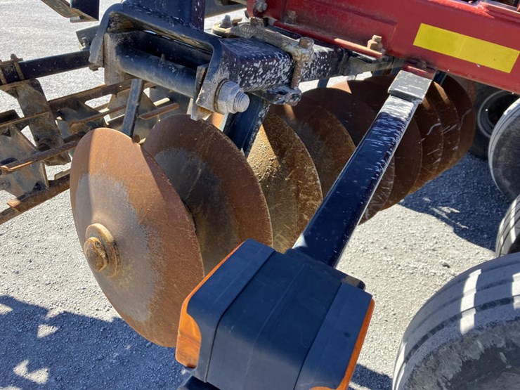 case-ih-340-image-11