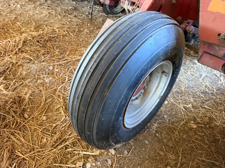 case-ih-5400-image-11