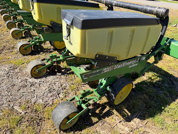 john-deere-7300-image-20