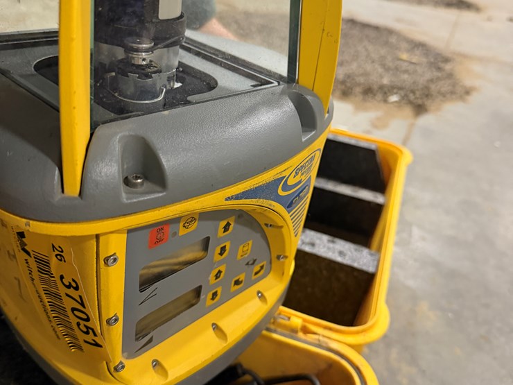 #37051-•-**-spectra-gl760-precision-laser-2264-image-9