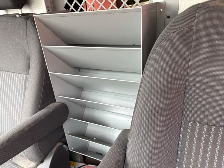 2015-ford-transit-image-19