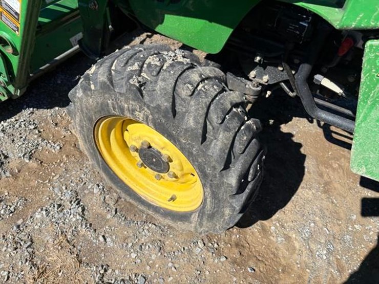 2007-john-deere-3120-image-10
