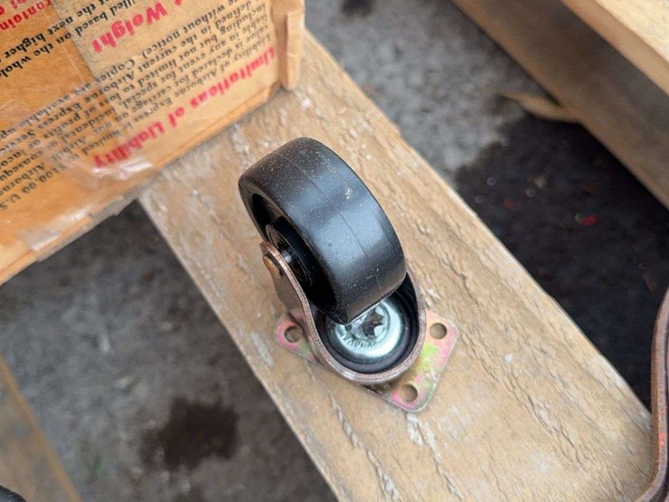 oil-pan,-toolbox-and-air-cleaner-image-10