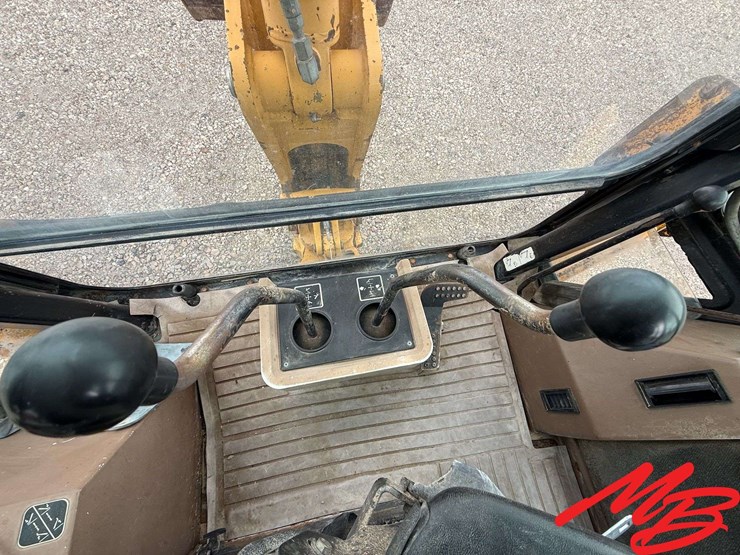 john-deere-310d-image-23