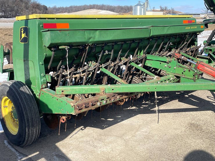 john-deere-8200-image-16