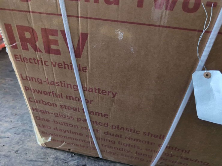 irev-electric-high-end-two-wheeled-vehicle---new-in-box---black-image-3