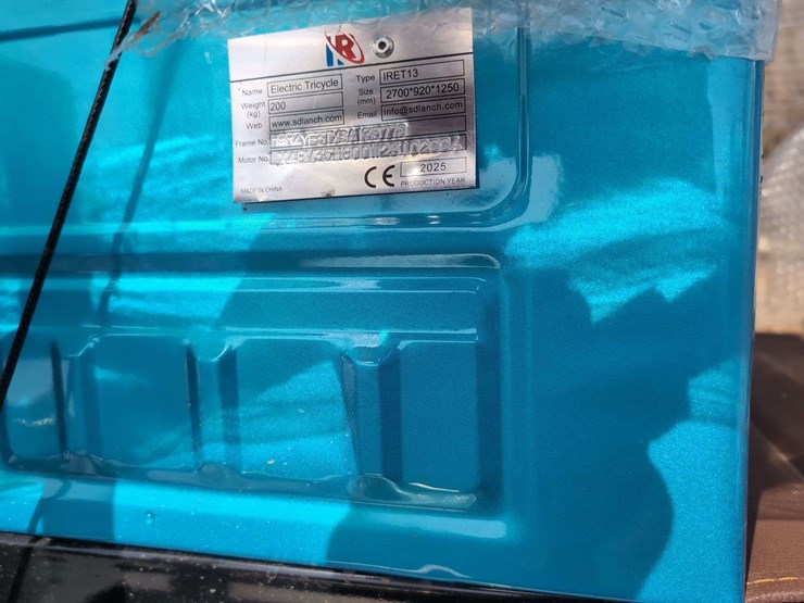 (1)-iret13-110v---3-wheeled-electric-utility-vehicle---unassembled-blue-image-3