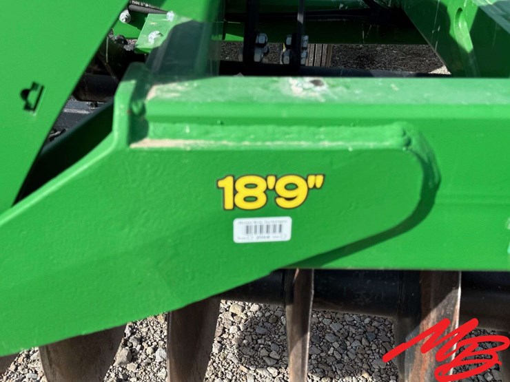 john-deere-2310-image-17