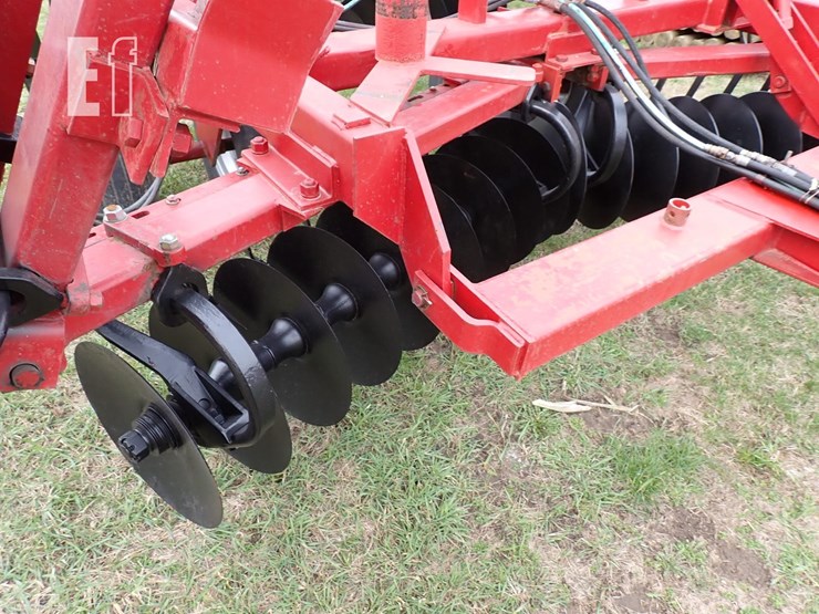 case-ih-3900-image-13