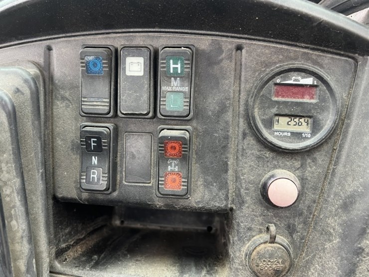 2010-polaris-ranger-ev-image-19