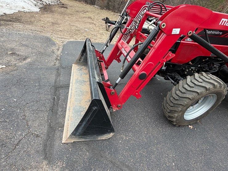 #1022-•-mahindra-2638-tractor-with-loader-(eau-claire,-wi)-image-44