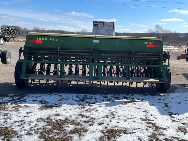 john-deere-8200-image-5