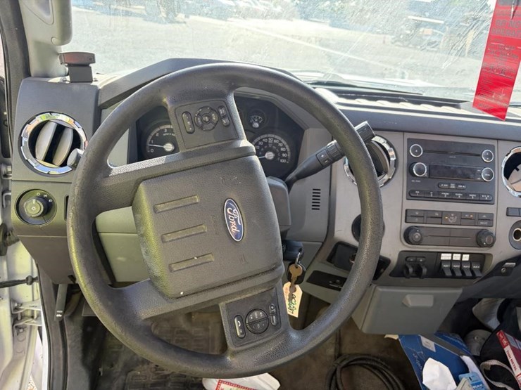 2016-ford-f250-xlt-image-11