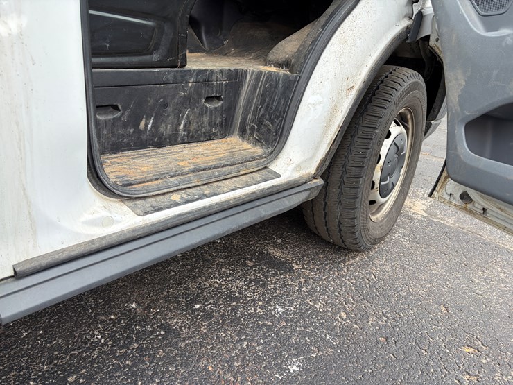 2015-ford-transit-image-26