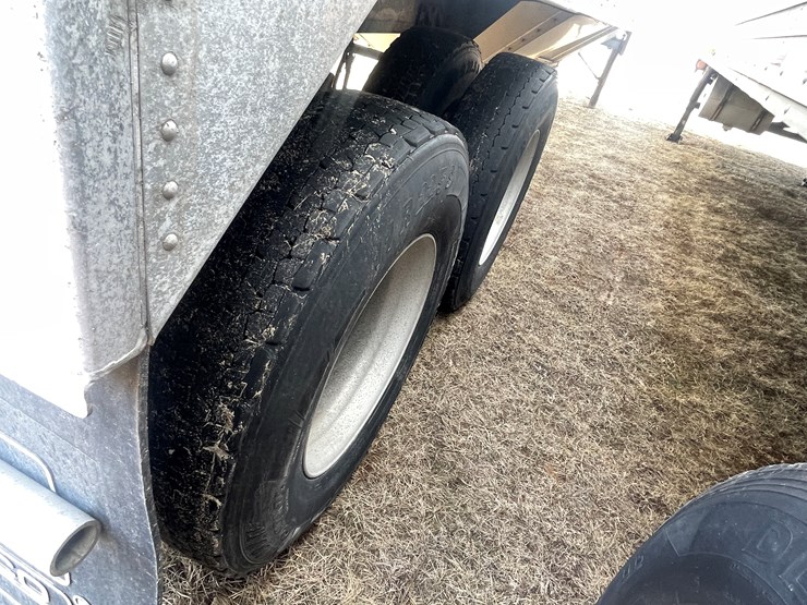 2000-cornhusker-hopper-image-24