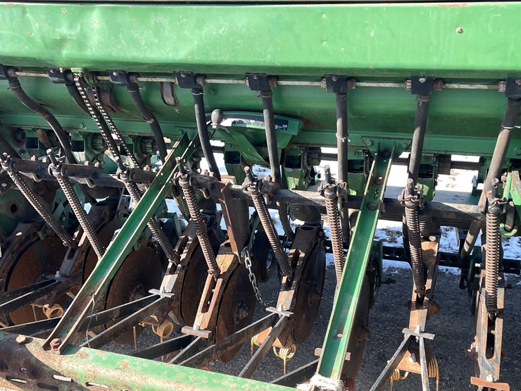 john-deere-8200-image-9