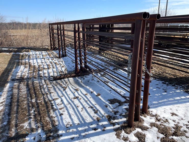 #2501-•-(3)-heavy-duty-steel-panels-image-2