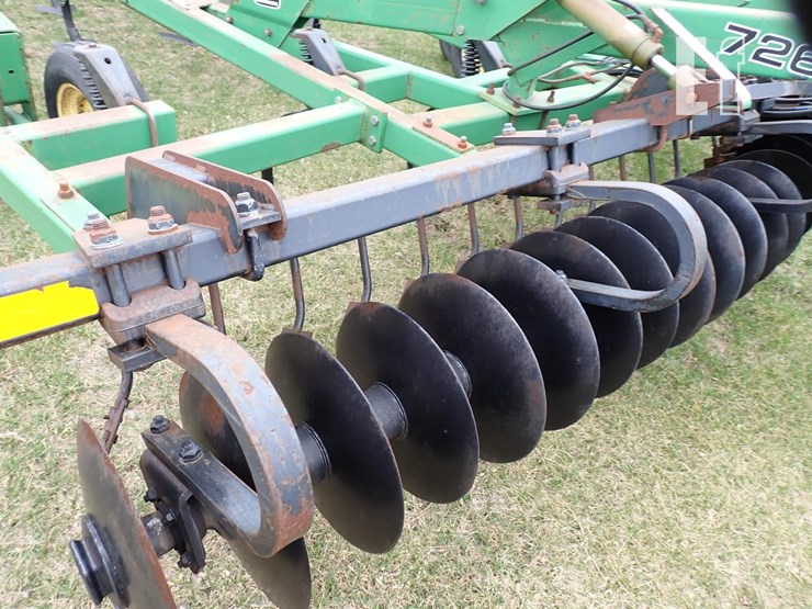 john-deere-726-image-12