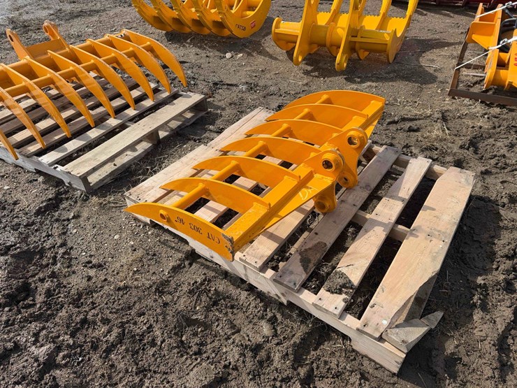 caterpillar-303-image-3