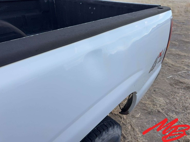 2002-chevrolet-silverado-1500-ls-image-10