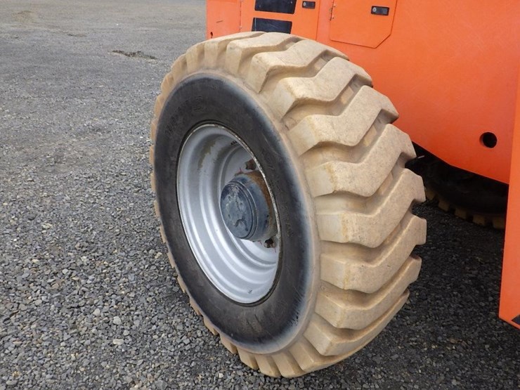 sky-trak-10054-image-38