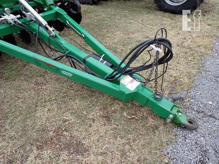 great-plains-2200tt-image-3