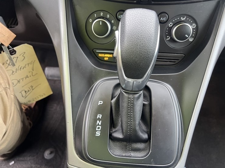 2016-ford-escape-image-33