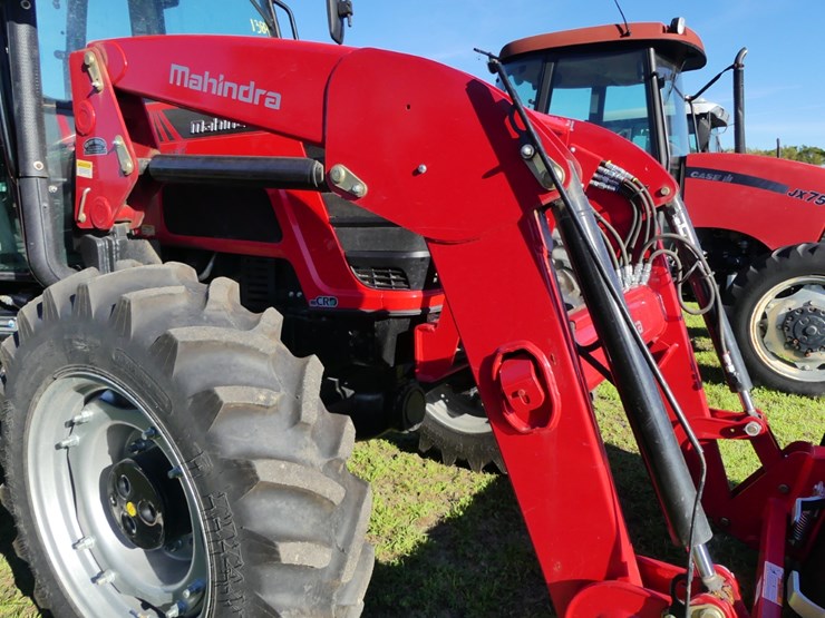 2020-mahindra-6075-image-10