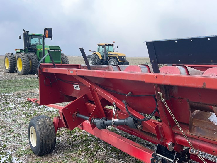 case-ih-1083-image-15