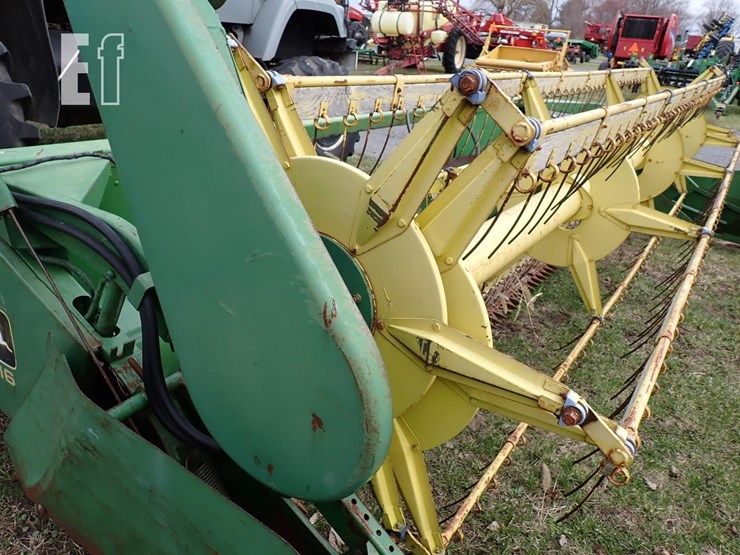 john-deere-216-image-3