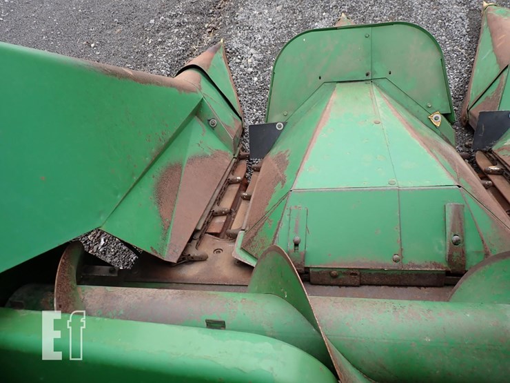 john-deere-444-image-7