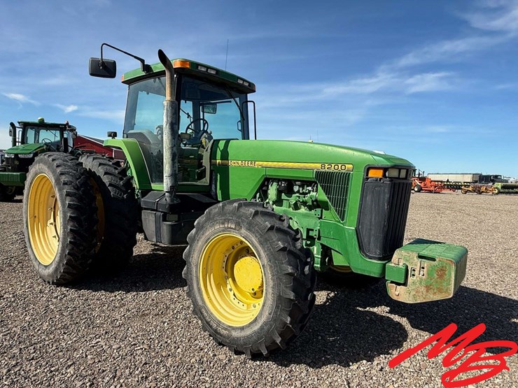 1995-john-deere-8200-image-2