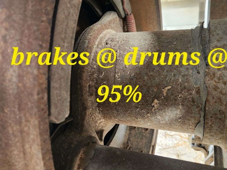 2013-peterbilt-388-image-57