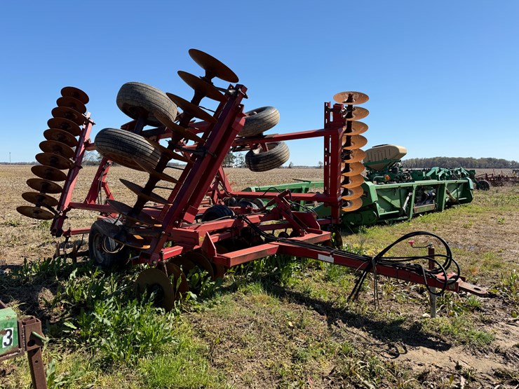 case-ih-3900dh-image-2