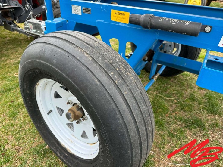 2021-kubota-l2501hst-image-23